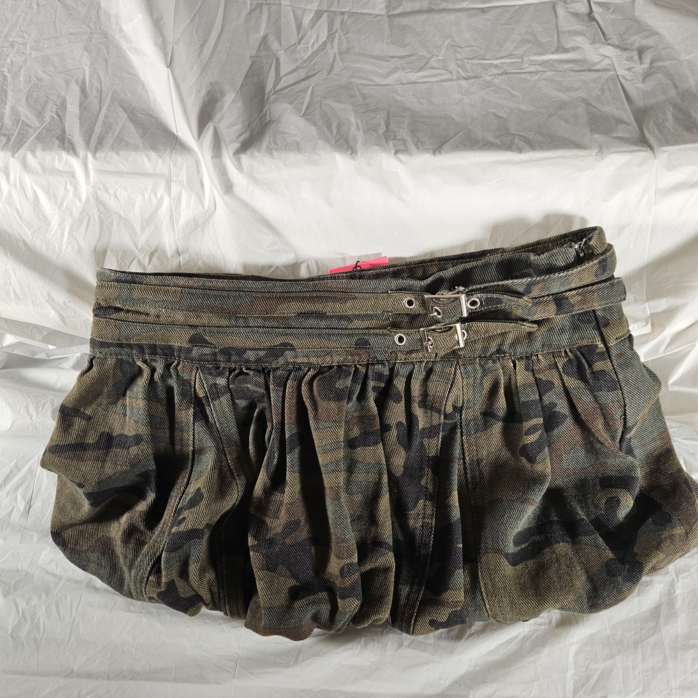 Edikted NWT Camouflage Pleated Women's Bubble Skirt